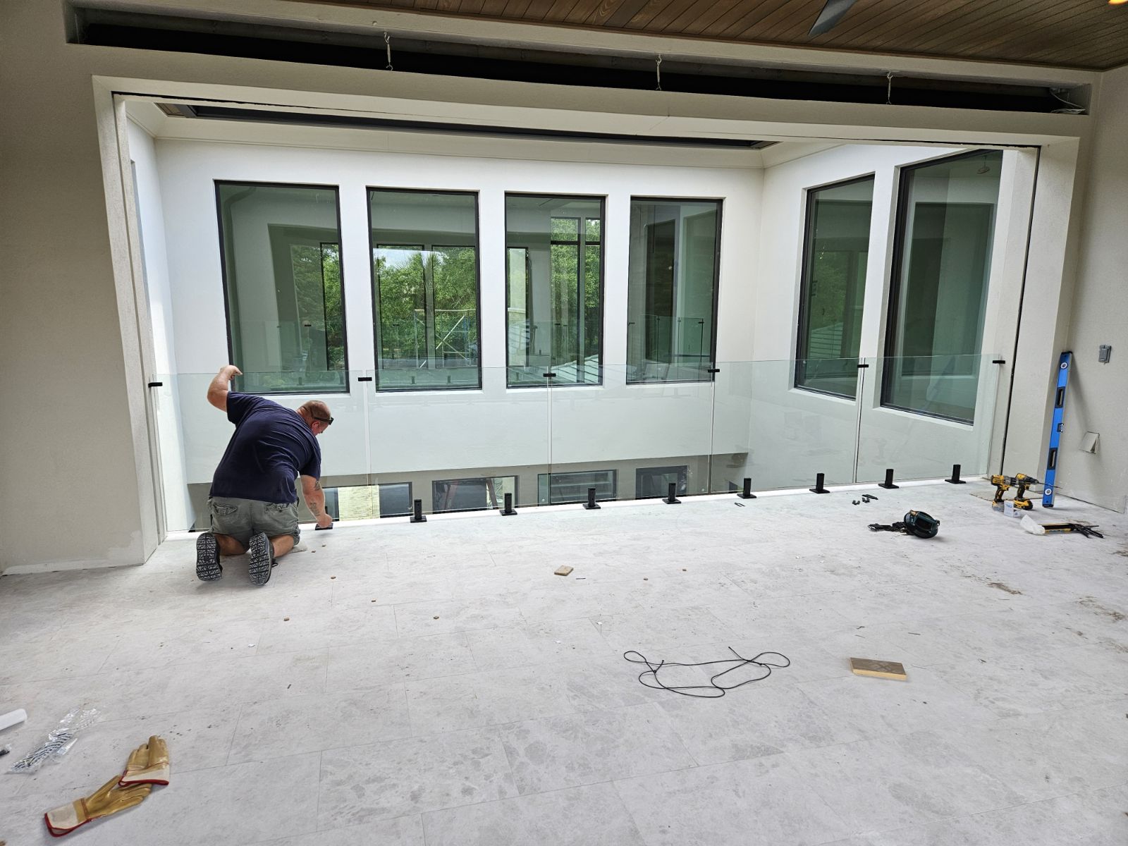 New Construction & Custom Glass